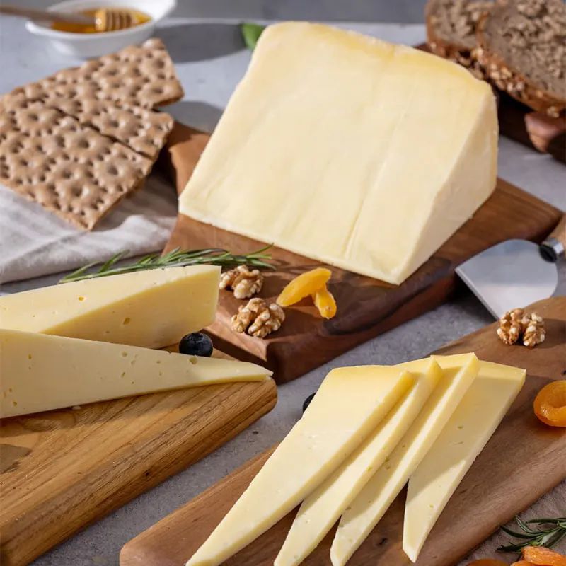 Eski Kars Ka�ar Peyniri Net 1000 Gr